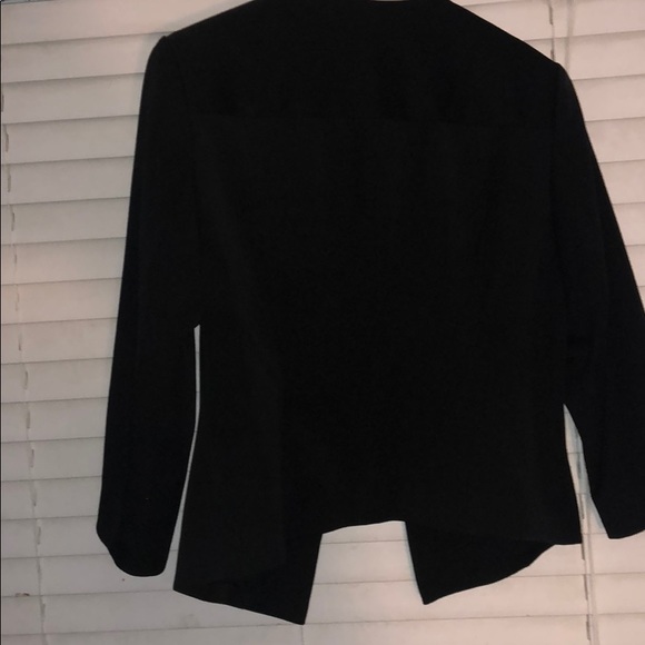 3/4 length Black Blazer - Picture 3 of 3